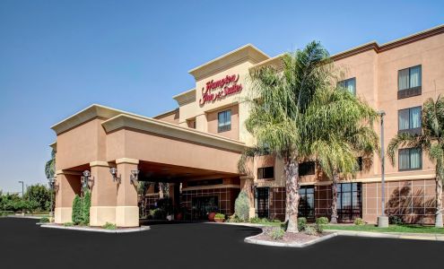 Hampton Inn & Suites Bakersfield/Hwy 58, CA