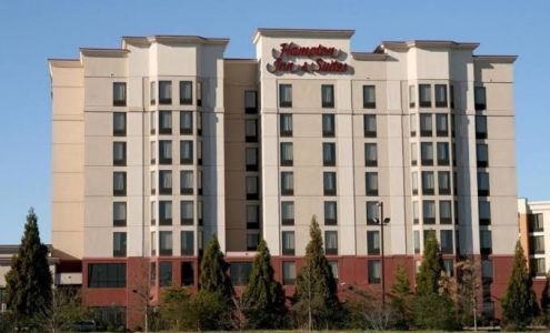 Hampton Inn & Suites Bakersfield North-Airport