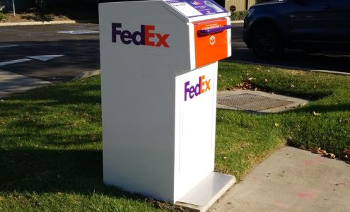 FedEx Drop Box