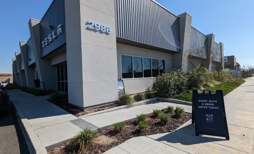 Tesla Sales and Service Center