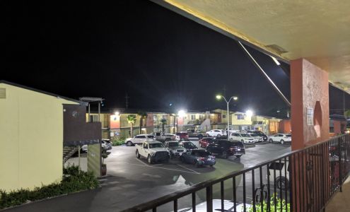 Days Inn & Suites Lodi