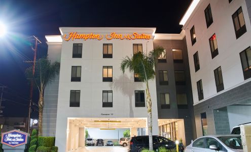 Hampton Inn & Suites Los Angeles/Sherman Oaks