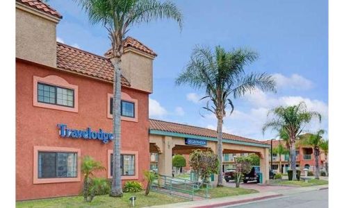 Travelodge by Wyndham Lynwood