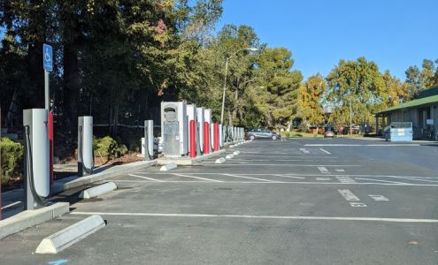 Tesla Destination Charger