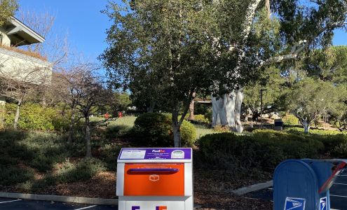 FedEx Drop Box