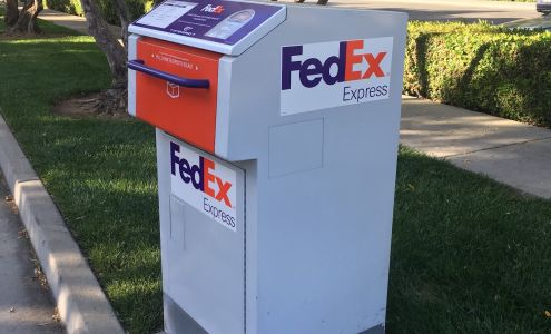 FedEx Drop Box