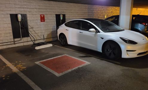Tesla Destination Charger