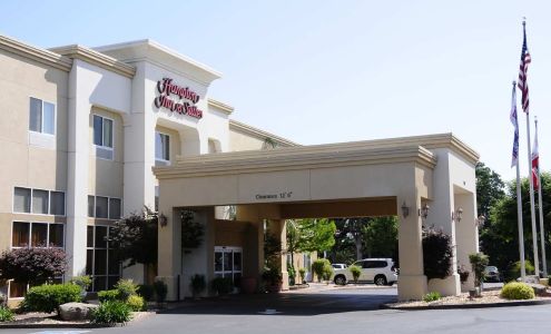 Hampton Inn & Suites Red Bluff