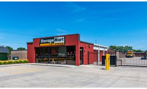 StorageMart - Urbandale