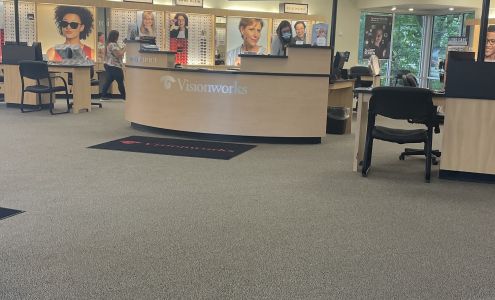 Empire Visionworks Giant Plaza