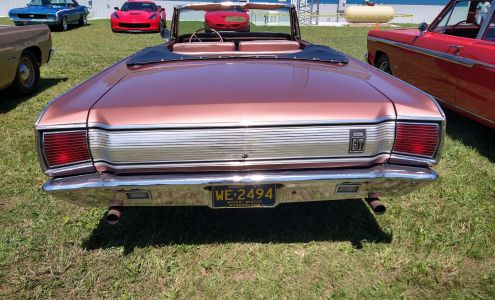 Blue Collar Muscle Rods & Custom East Leroy