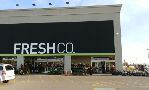 FreshCo Third Line & Dundas