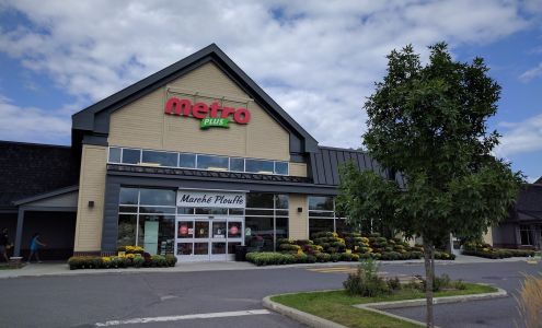 Metro Plus Plouffe Bromont