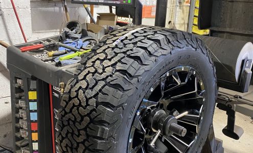 Universal Auto Techs