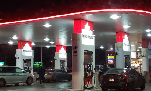 Petro-Canada Gas Station & Petro-Pass Truck Stop North York