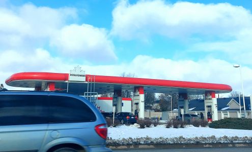 Petro-Canada & Car Wash