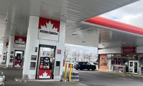 Petro-Canada & Car Wash