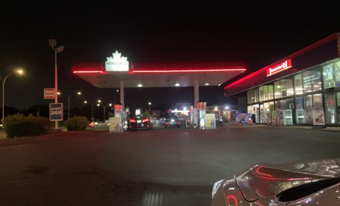 Petro-Canada Dollard-des-Ormeaux