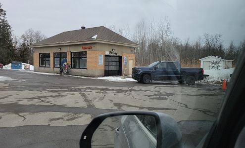 Petro-Canada et Lave-Auto