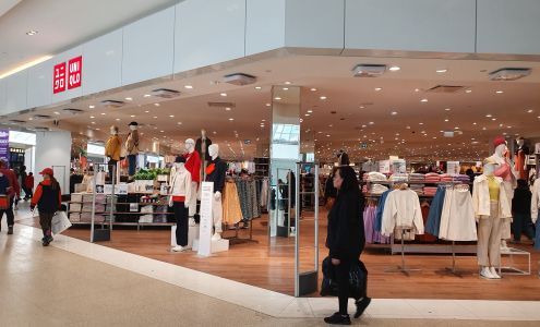 UNIQLO West Edmonton