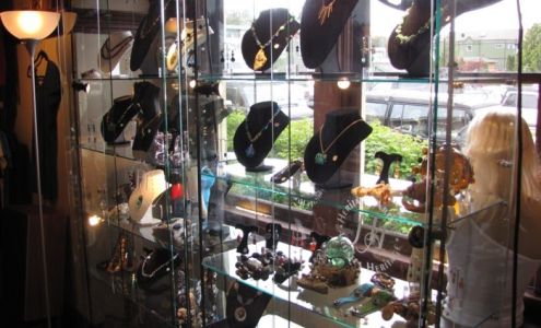 Tofino DNA Clothing Tofino