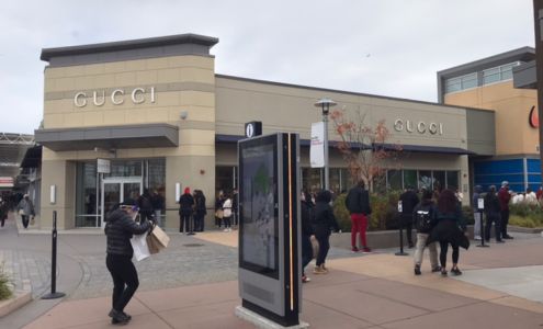 Gucci at Toronto Premium Outlet