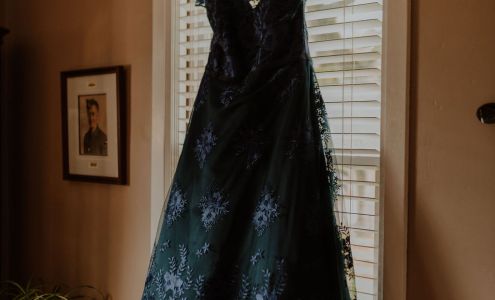 Camecca Designs - Alterations, Bridal, Custom Designing, Bridesmaids, 1st Communion etc