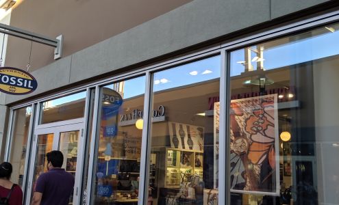 Fossil Outlet Store