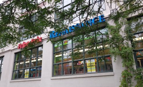 Friperie Renaissance Pie-IX