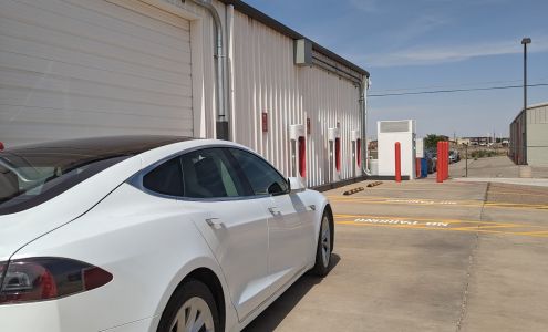 Tesla Service Center