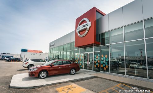 CROWN Nissan