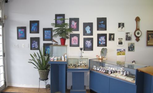 Roberts Repair & Custom Designs