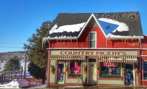 Country Pickin's Fashions & Accessories