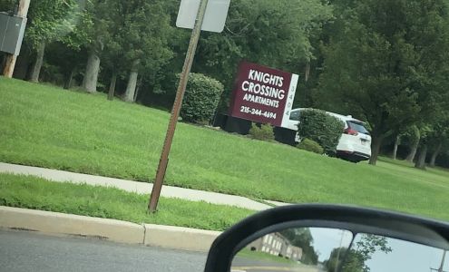 Knights Crossing Apartments