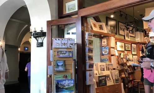 Mountain Lights Books & Crafts Lake Louise