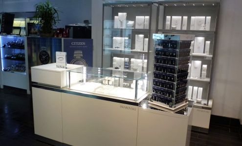 L.E.Jewellers Featuring Swarovski Toronto