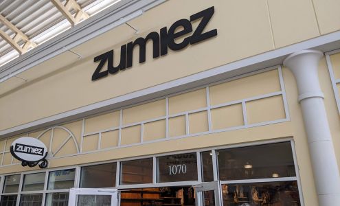 Zumiez