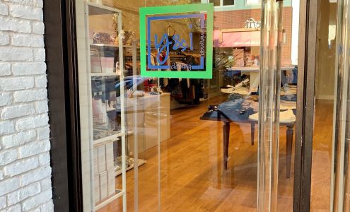 y&i clothing boutique