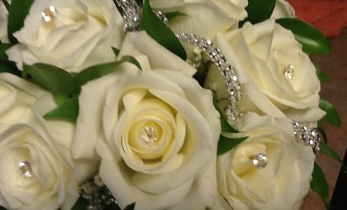 Roma Flowers and Gifts