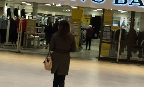 Hudson's Bay, Clearance Outlet Pricing