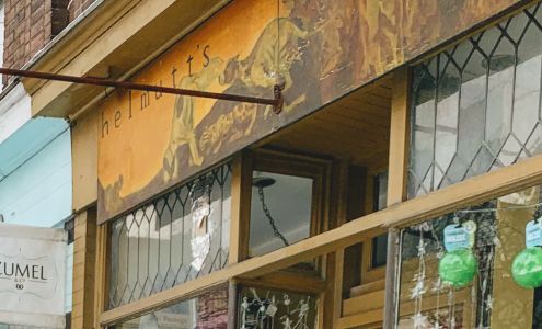 Helmutt's Pet Supply