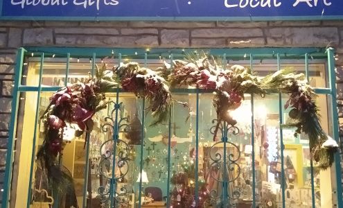 Bella Luna Gifts & Gallery