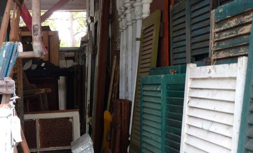 Singing Hills Antiques