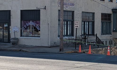 The Mineral Springs Hotel and Banquet Center