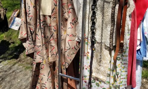 High falls flea market High Falls