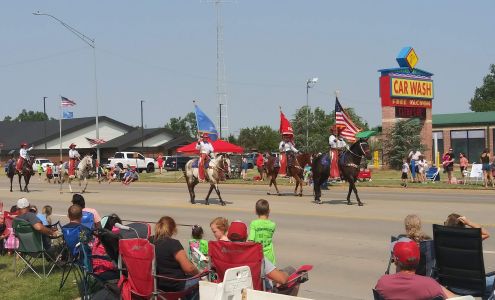 MUSTANG SHOPPING CENTER