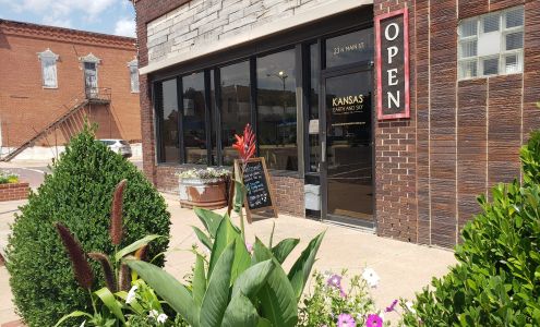 Kansas Earth and Sky Candle Co. Ellinwood