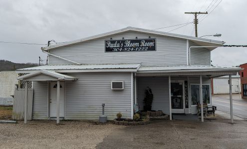 Paula’s Bloom Room 8101 Court Ave, Hamlin West Virginia 25523