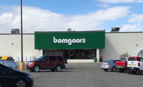 Bomgaars