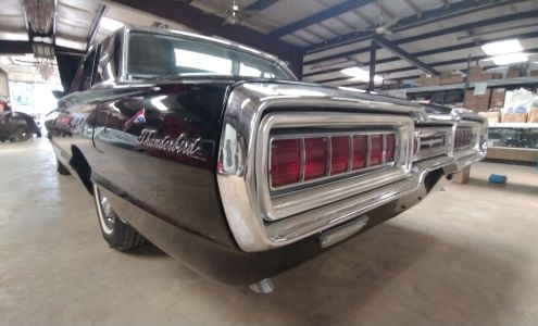 Ed's Auction House-Wholesale Trade Center Linden